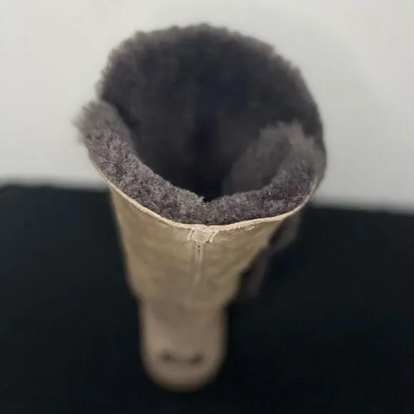 Ugg Bailey Button Triplet Brown​​​ - Picture 14 of 14